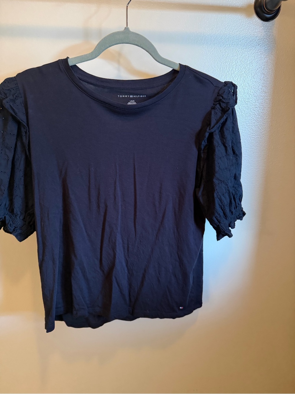 Tommy Hilfiger Eyelet Puff Sleeve Top Navy Blue Cotton Tee Sz L - Picture 3 of 6